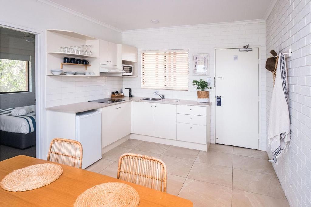 Mollymook Seascape Motel And Apartments (Adults Only) Exterior photo